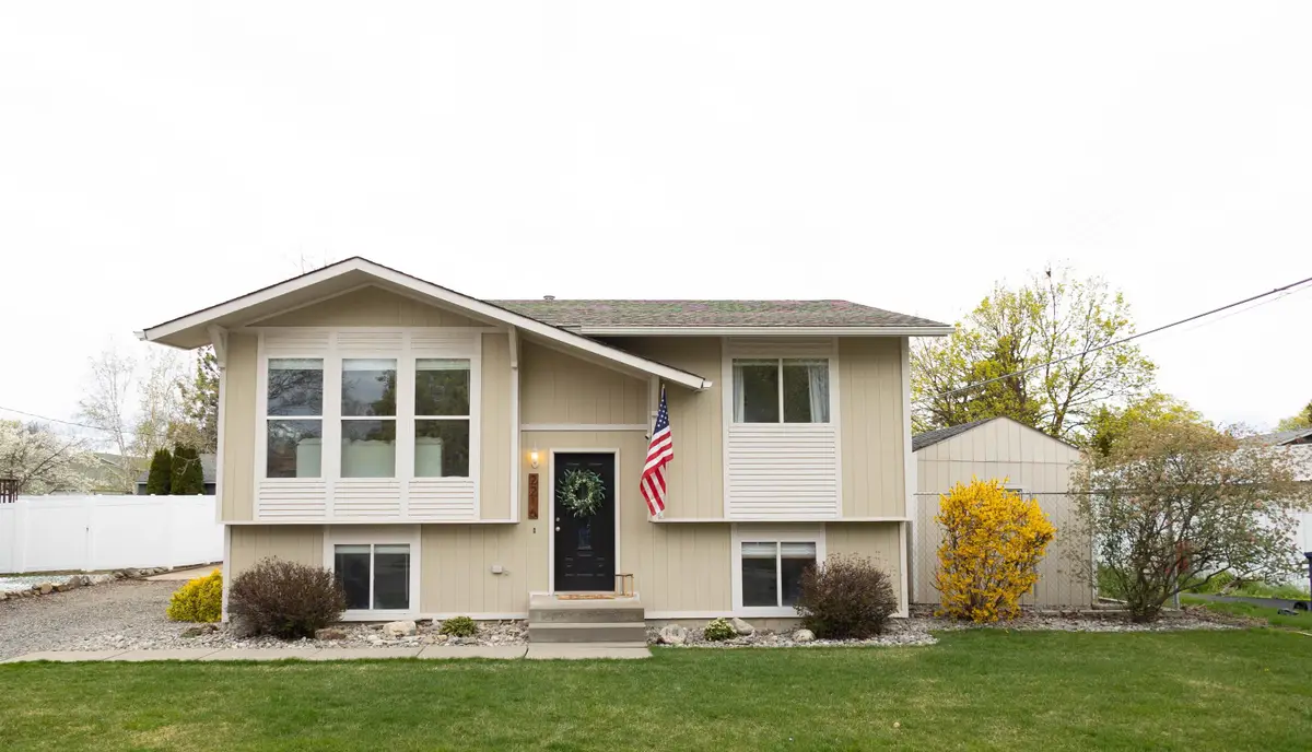 2216 S Cuba St, Spokane, WA 99223-5426 - #1