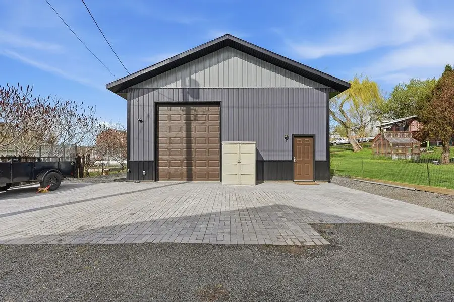 424 N Sheridan St, Tekoa, WA 99033 - #2