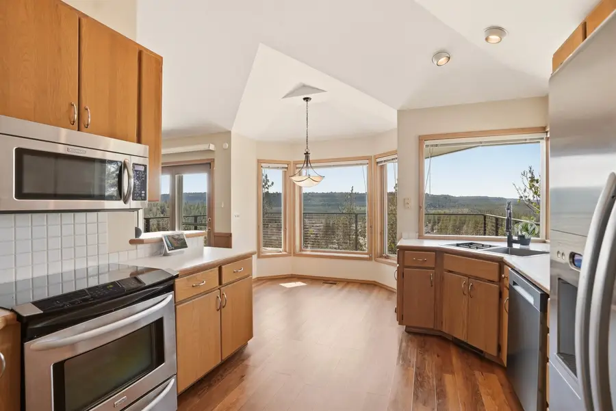 6407 N Park View Ln, Spokane, WA 99205 - #2