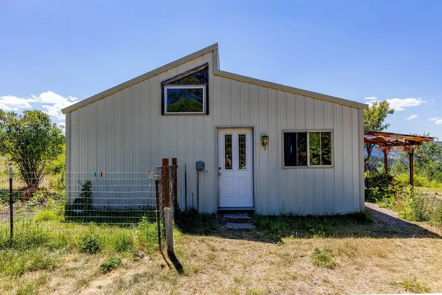 253 White Mountain Rd, Curlew, WA 99118 - #2