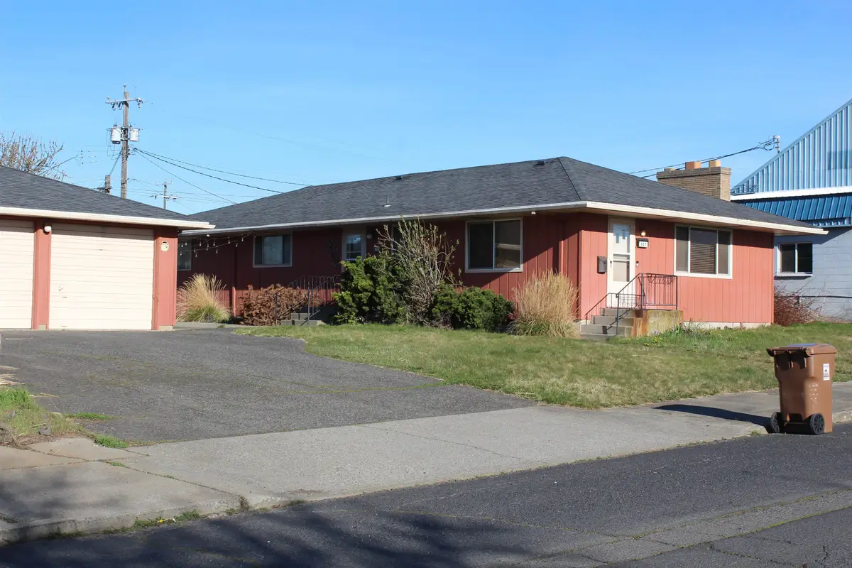 627 N Madelia St, Spokane, WA 99202 - #1