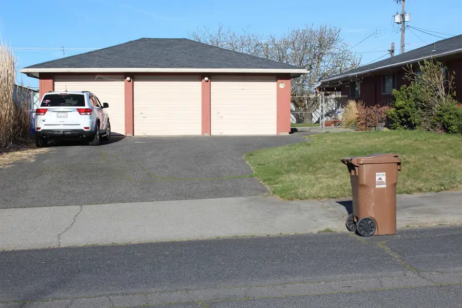 627 N Madelia St, Spokane, WA 99202 - #2