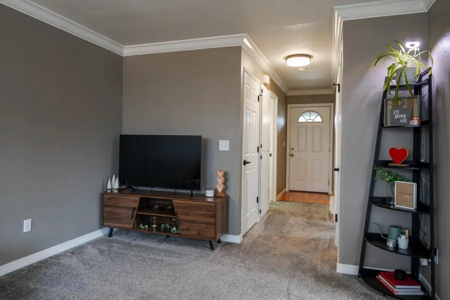 222 N Hutchinson Rd #204, Spokane Valley, WA 99212 - #3