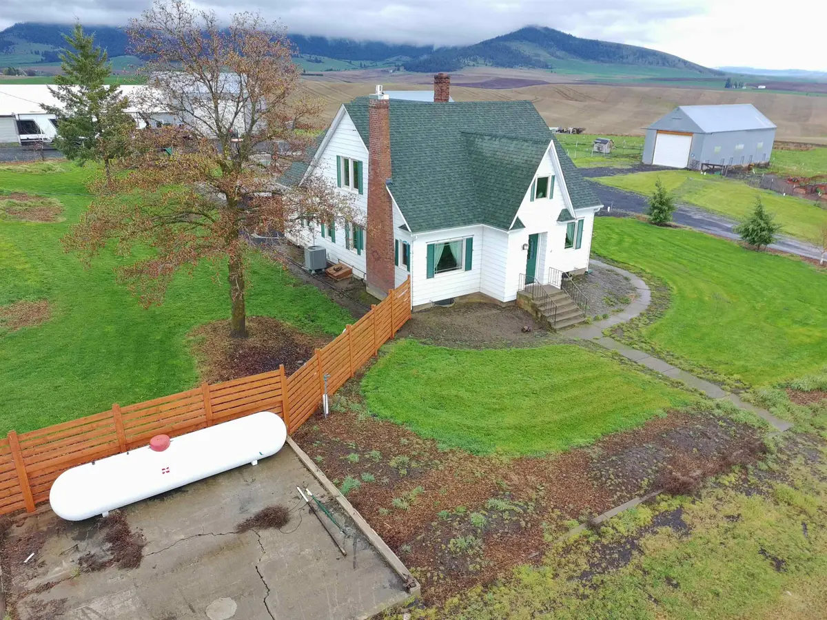 39919 S Farmington Rd, Latah, WA 99108 - #1