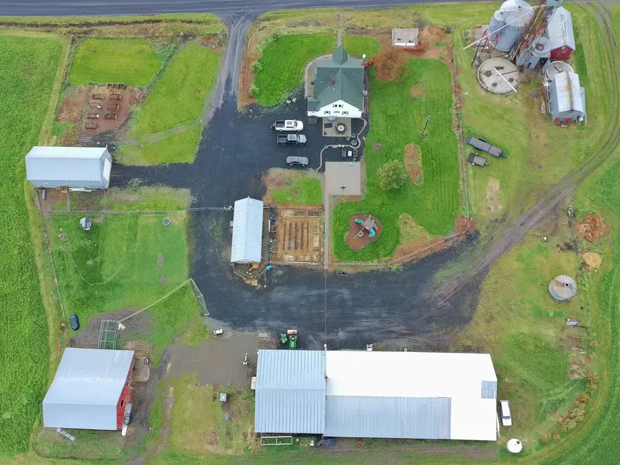 39919 S Farmington Rd, Latah, WA 99108 - #3