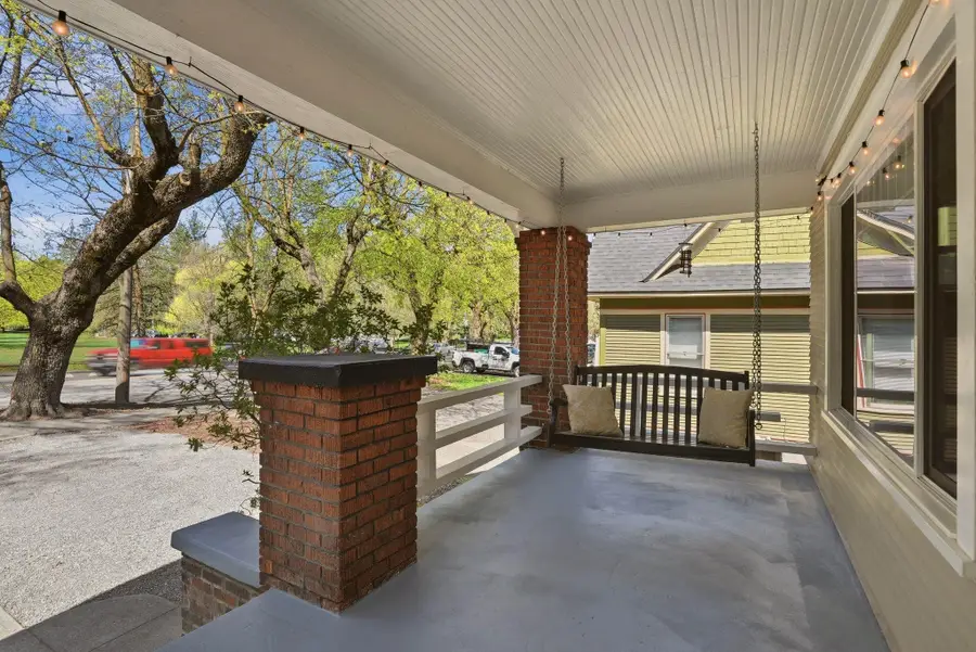 1823 S Grand Blvd, Spokane, WA 99203 - #2