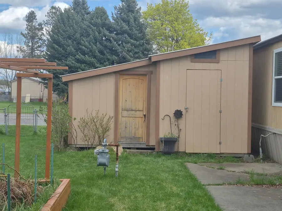 3925 E Farwell Rd, Mead, WA 99021 - #3