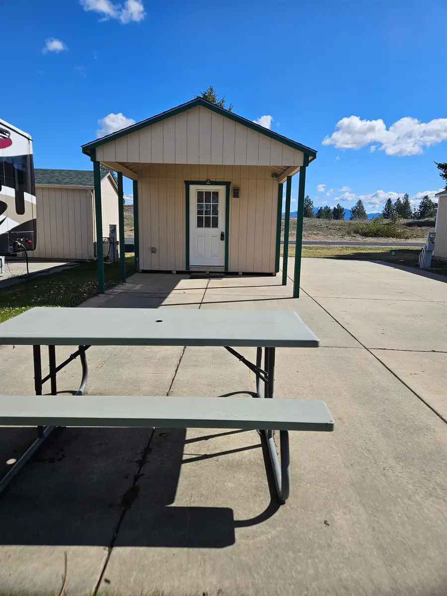 1205 N Country Club Dr, #104 Dr, Deer Park, WA 99006 - #2