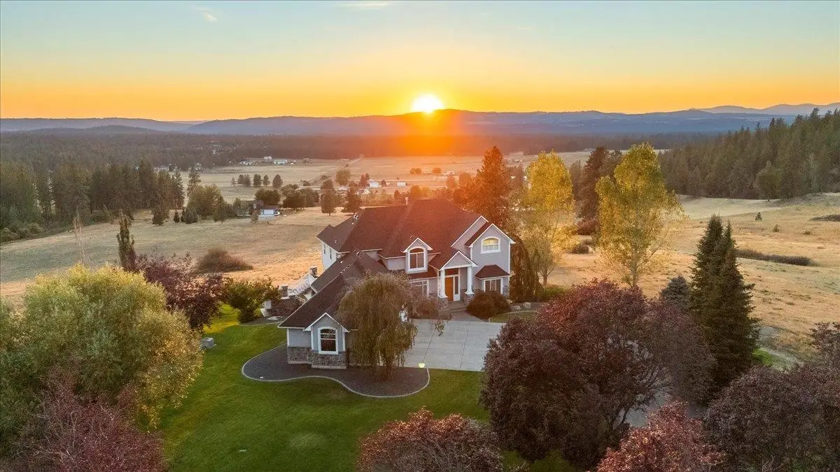 16815 N Greenbluff Rd, Colbert, WA 99005 - #1