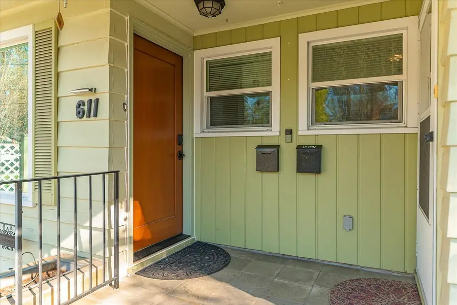 611 E 23rd Ave, Spokane, WA 99203 - #3