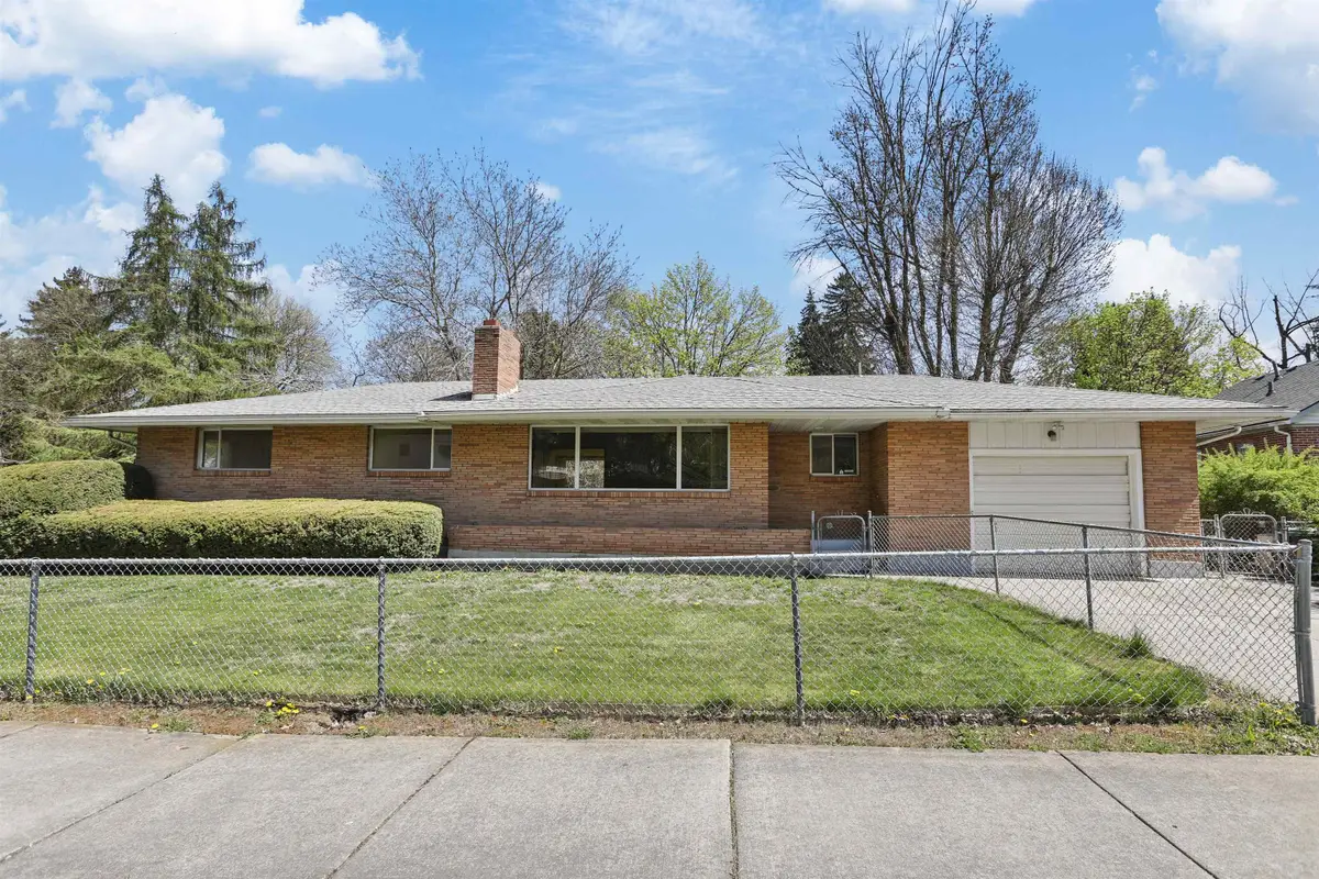 1215 S Garfield St, Spokane, WA 99202 - #1