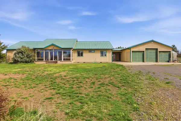 17543 S Smythe Rd, Spokane, WA 99224