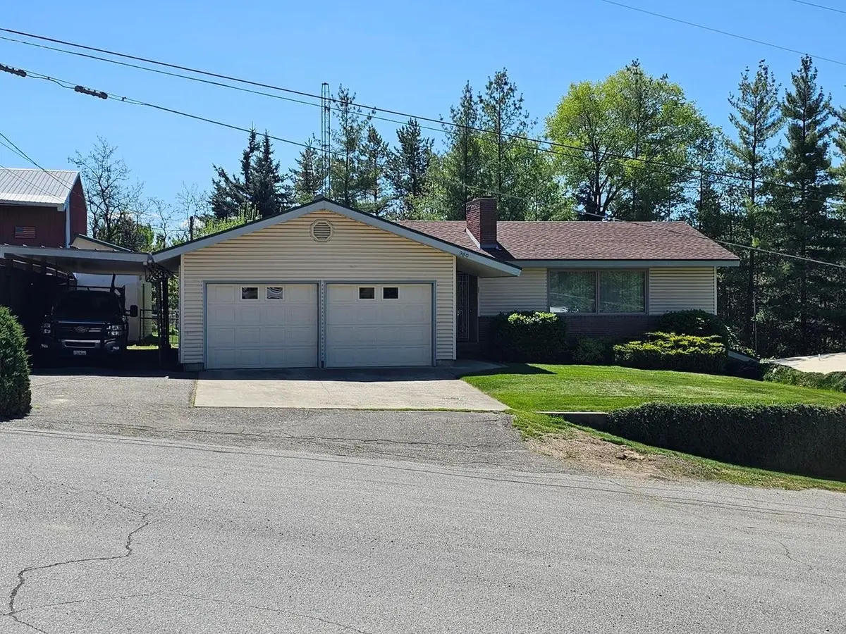 960 E Astor Ave, Colville, WA 99114-0000 - #1