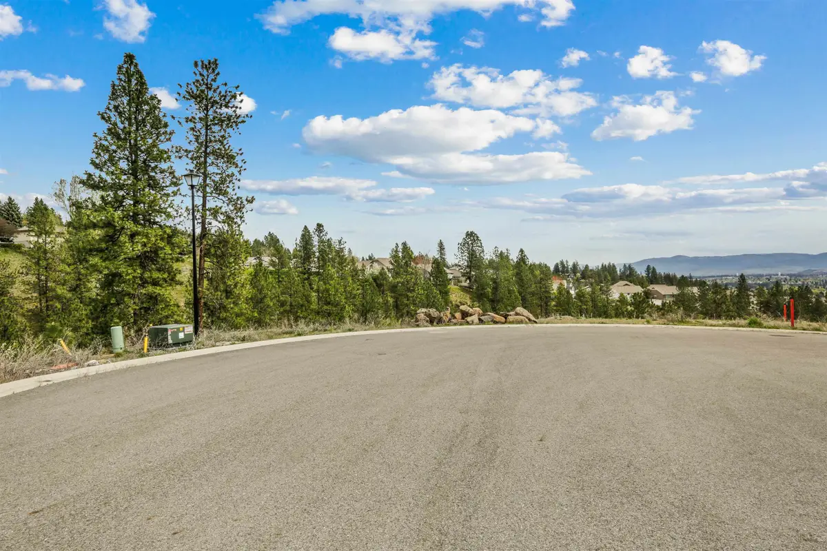 5102 N Scenic Ln, Spokane, WA 99212 - #1