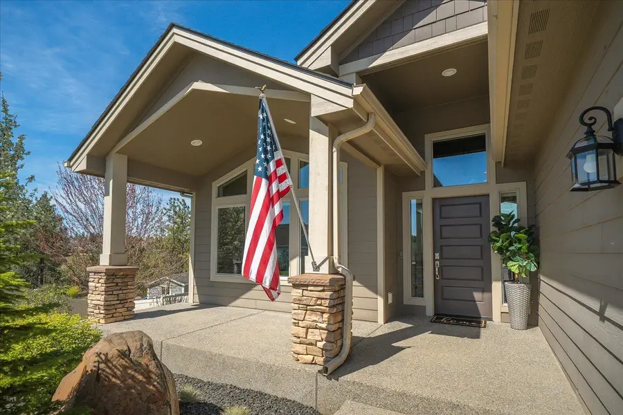 712 W Basalt Ridge Dr, Spokane, WA 99224 - #2