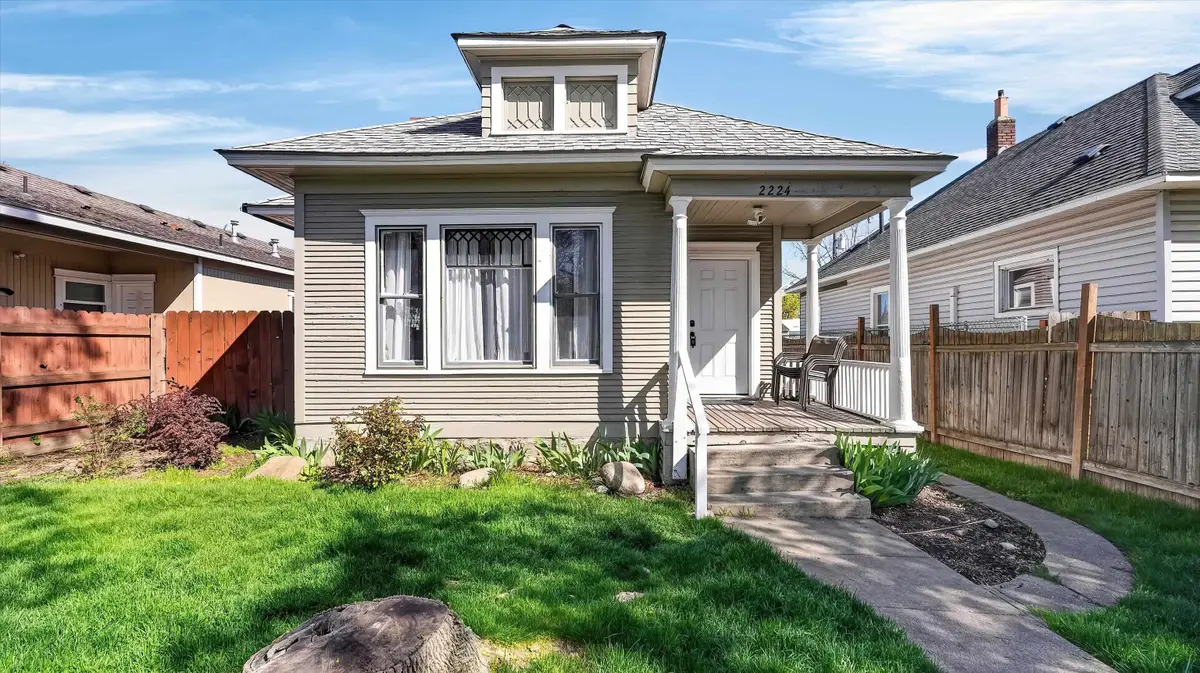 2224 W Boone Ave, Spokane, WA 99201 - #1