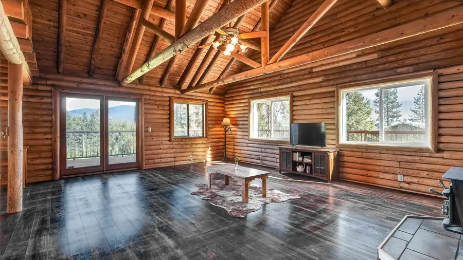 10203 E Chinook Ln, Chattaroy, WA 99003 - #3