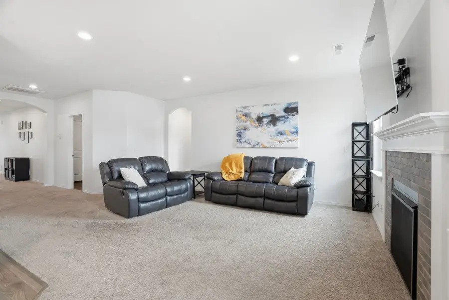 1562 E B St, Deer Park, WA 99006 - #3