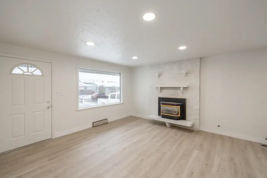 708 E Decatur Ave, Spokane, WA 99208 - #3