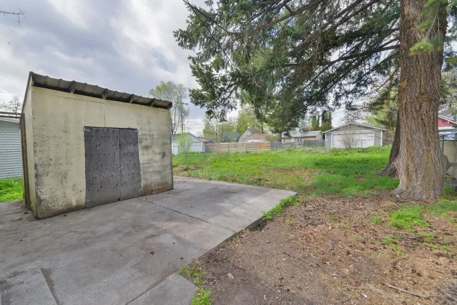 1823 E 5th Ave, Spokane, WA 99202 - #3