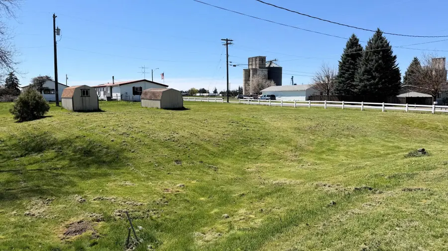 000 Adams St, Davenport, WA 99122 - #2