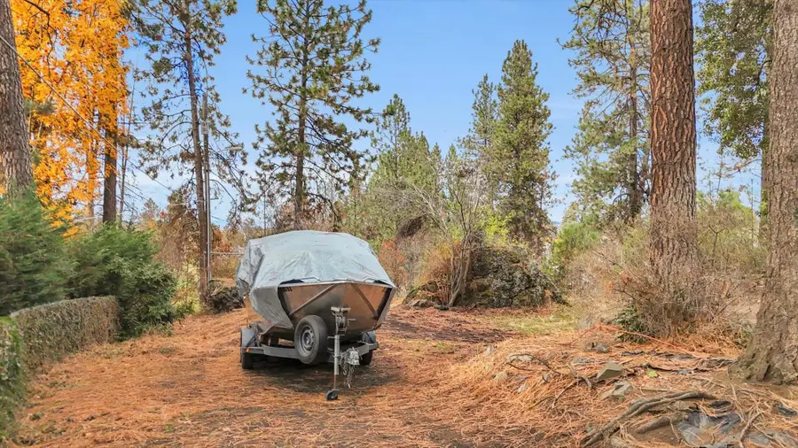 1101 S Upper Vista Dr, Spokane, WA 99202 - #2