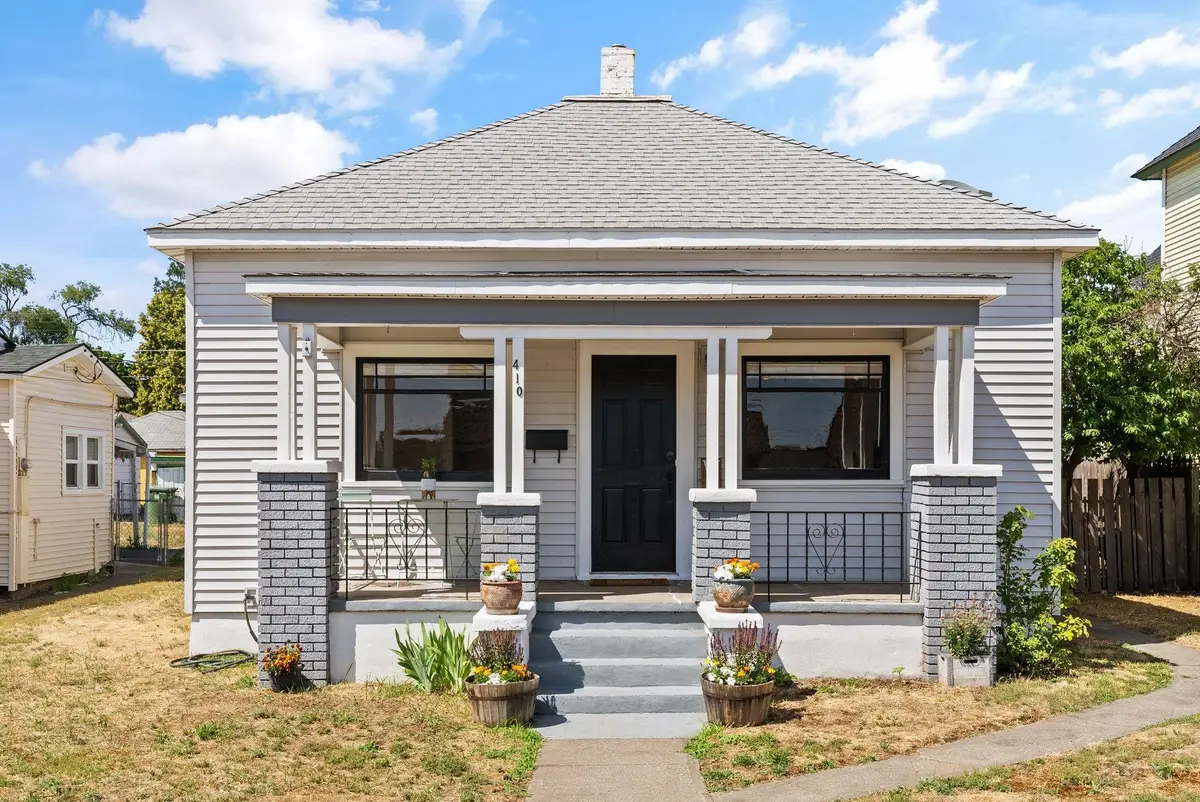 410 W Shannon Ave, Spokane, WA 99205 - #1