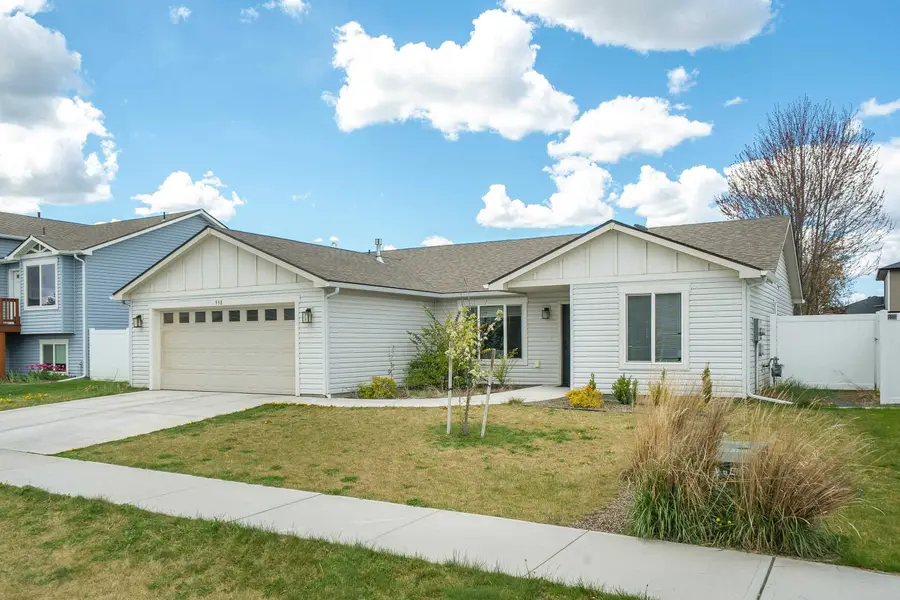 938 S Schnug St, Airway Heights, WA 99224 - #3