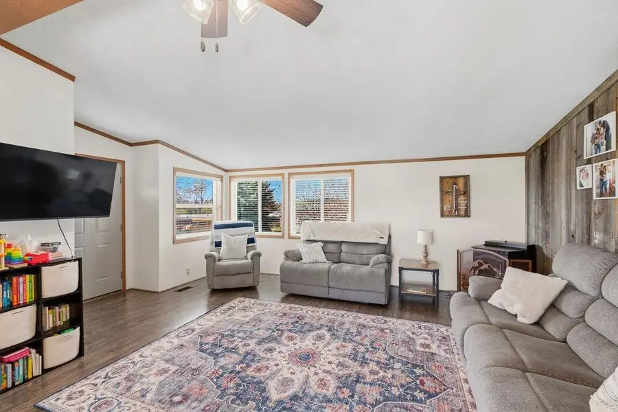 810 N 1st St, Garfield, WA 99103 - #3