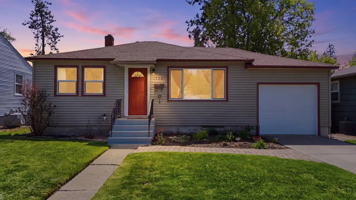 1228 E 40th Ave, Spokane, WA 99203 - #1