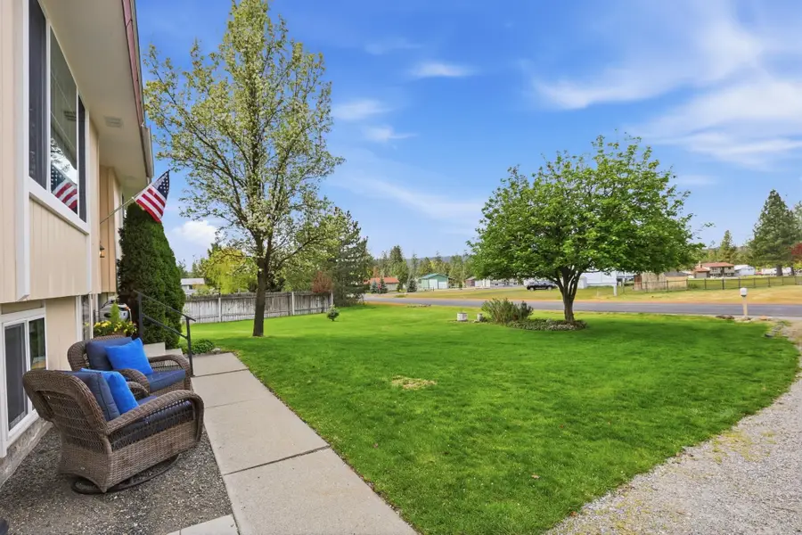16340 N Greenfield Ct, Nine Mile Falls, WA 99026 - #3