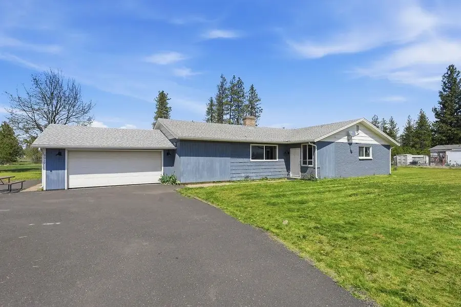 8010 W Melville Rd, Cheney, WA 99004 - #2