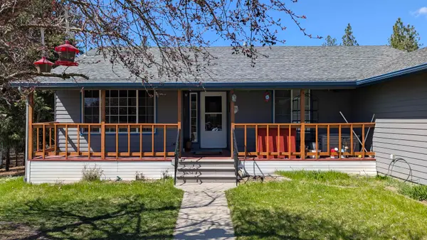 4807 E Chattaroy Rd, Chattaroy, WA 99003