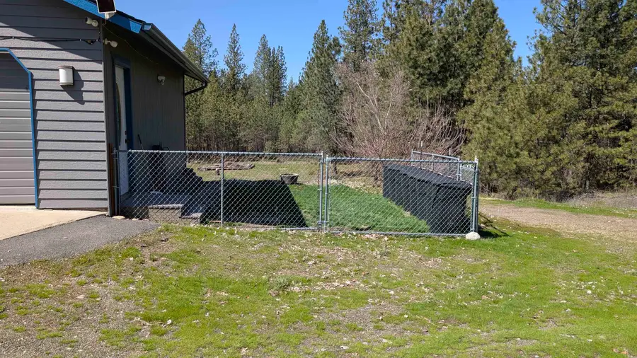 4807 E Chattaroy Rd, Chattaroy, WA 99003 - #2