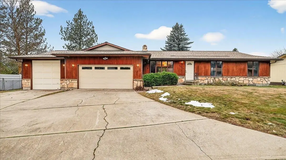 2426 S Houk Rd, Spokane, WA 99216 - #1