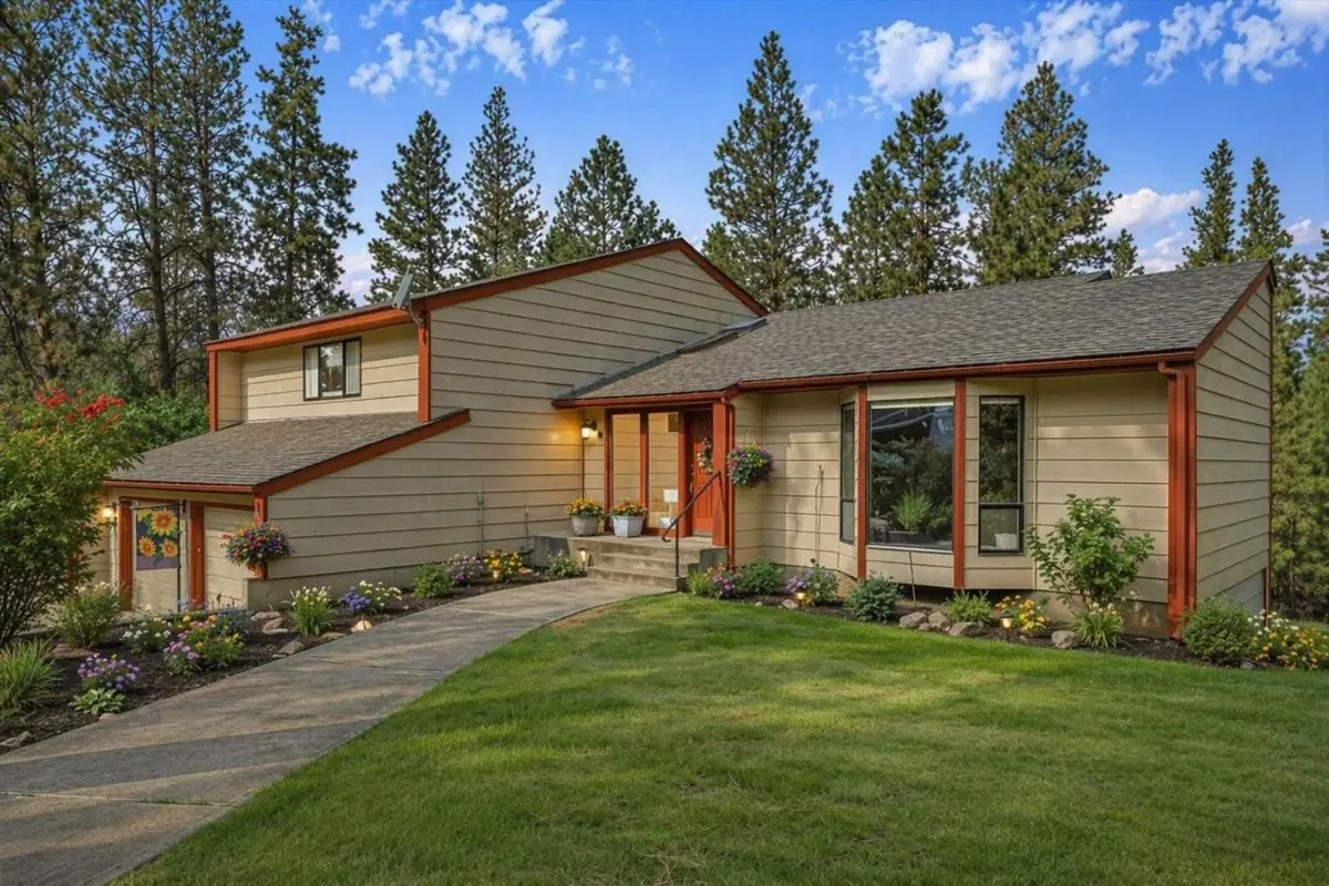 9105 S Sherman Rd, Spokane, WA 99224 - #1