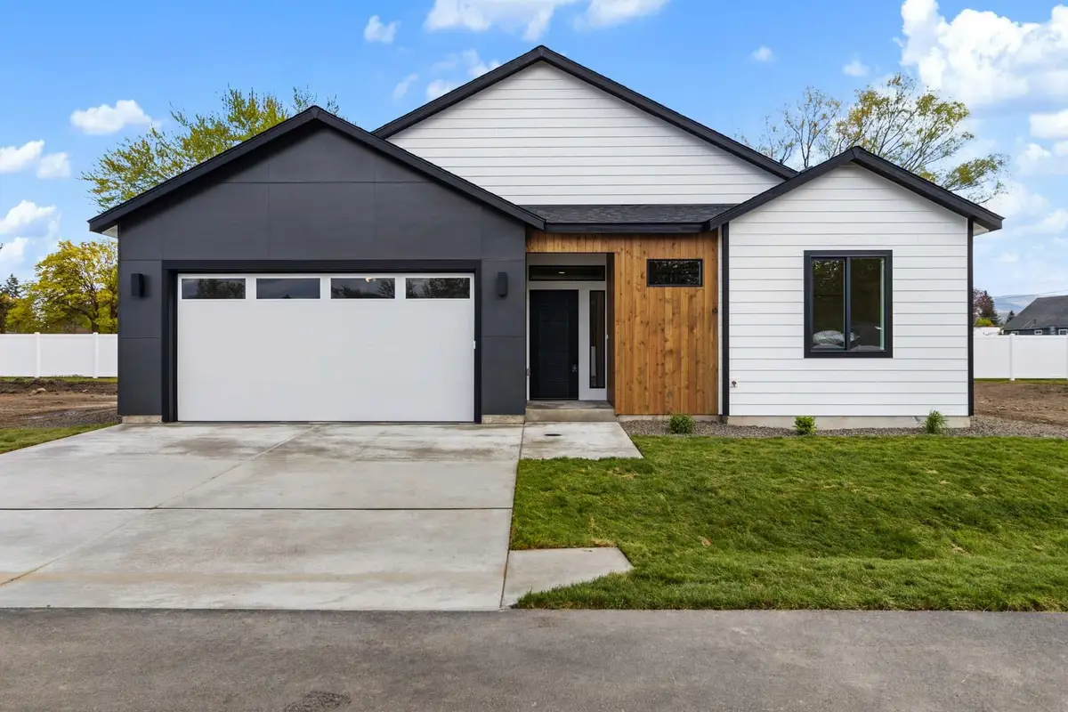 414 N Moen Ln, Spokane Valley, WA 99016 - #1