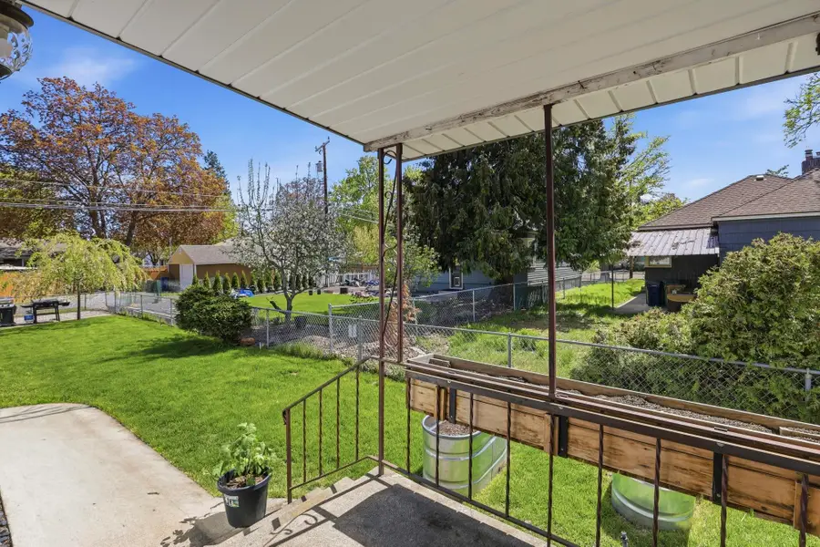 3917 S Grand Blvd, Spokane, WA 99203 - #3