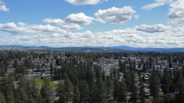7520 N Cedar Rd, Spokane, WA 99208