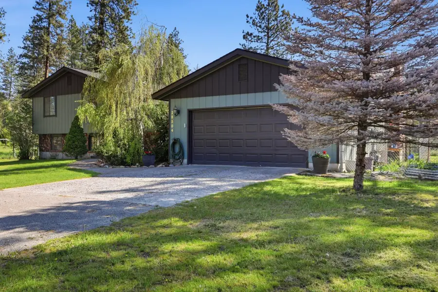 28504 N Cottonwood Rd, Chattaroy, WA 99003 - #3