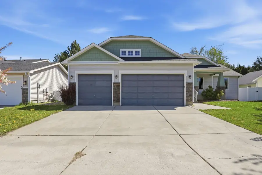 8913 E Vista Park Dr, Spokane, WA 99217 - #2