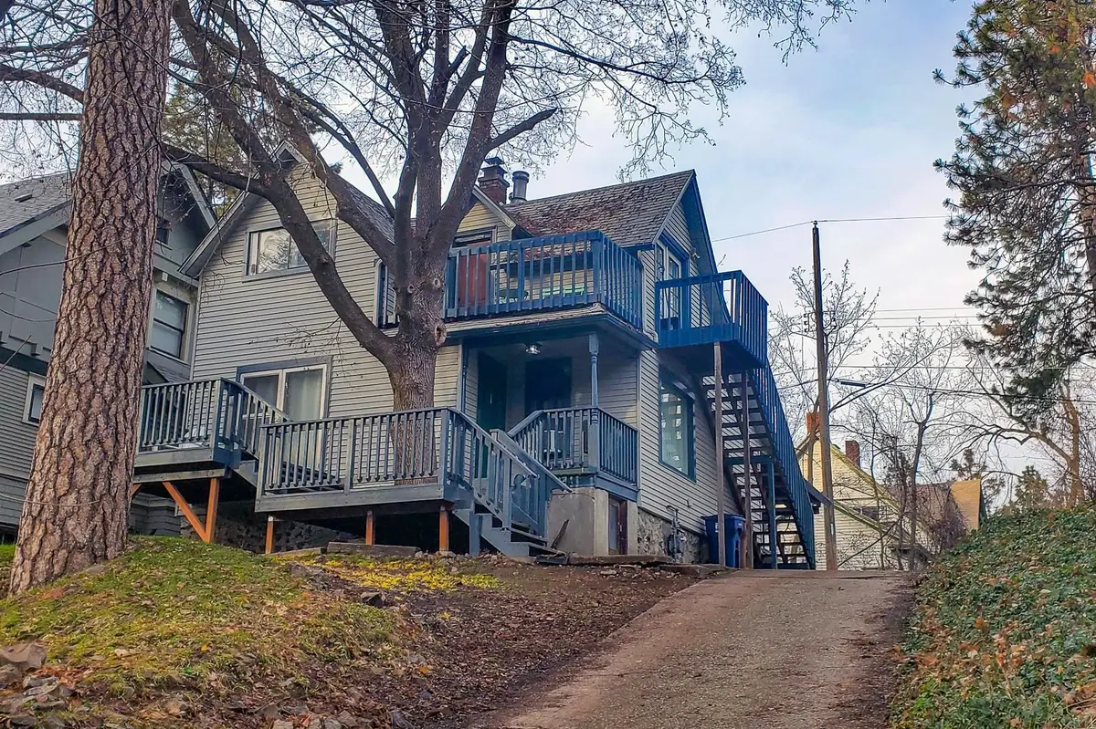 407 E 11th Ave, Spokane, WA 99202 - #1