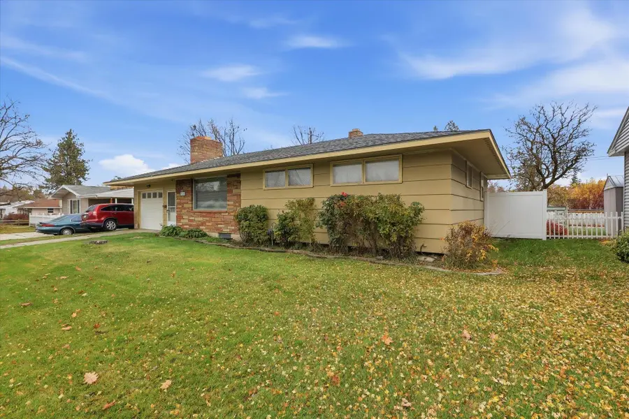 5820 N Ash St, Spokane, WA 99205 - #2