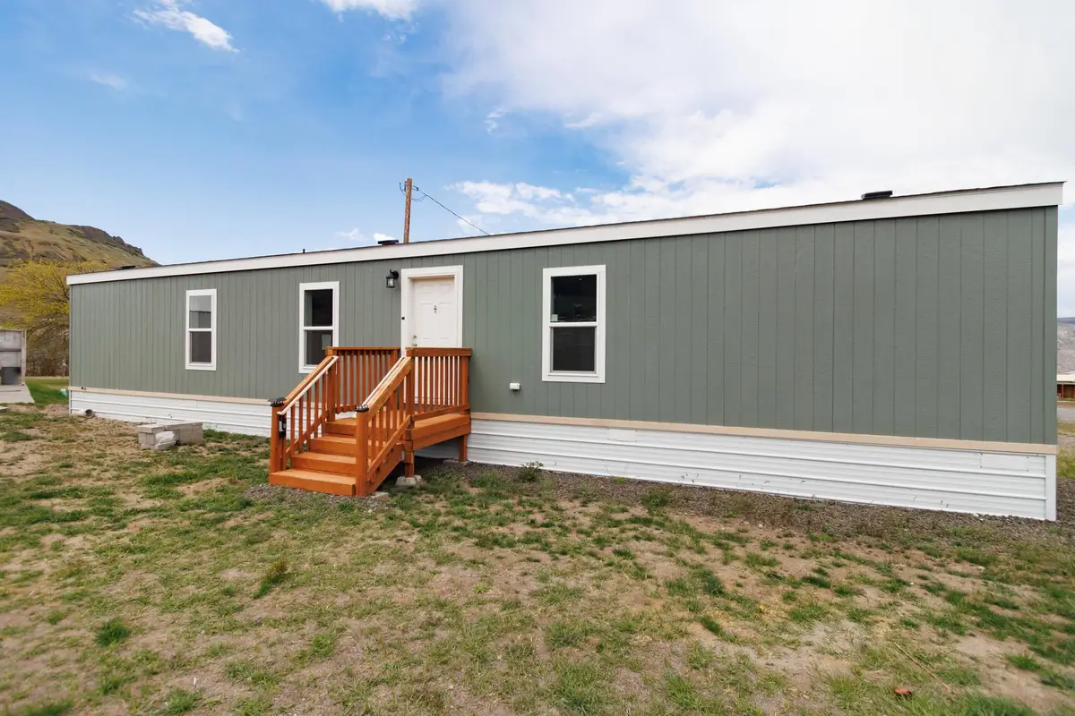 44900 N Wa 174 Rte, Grand Coulee, WA 99133 - #1