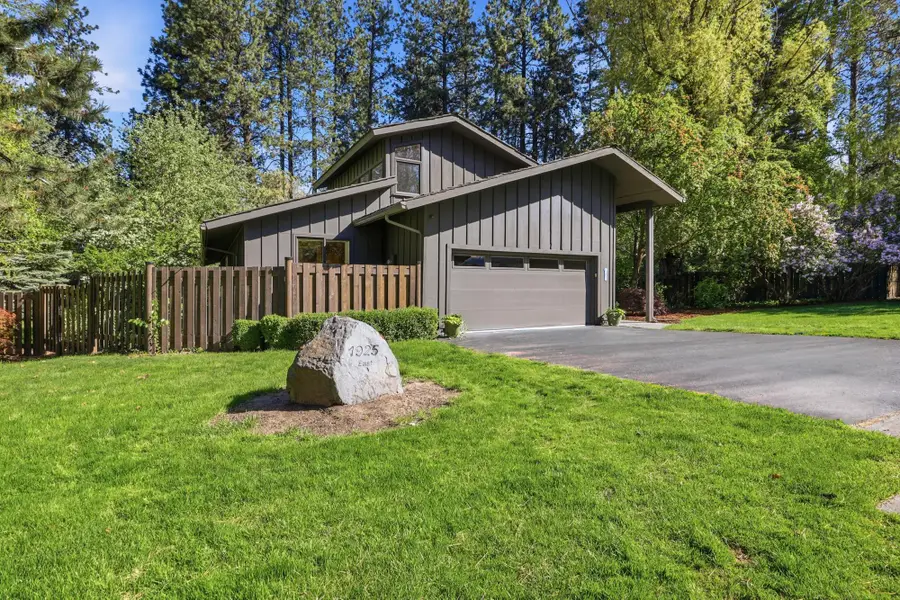1925 E Rockwood Blvd, Spokane, WA 99203 - #2