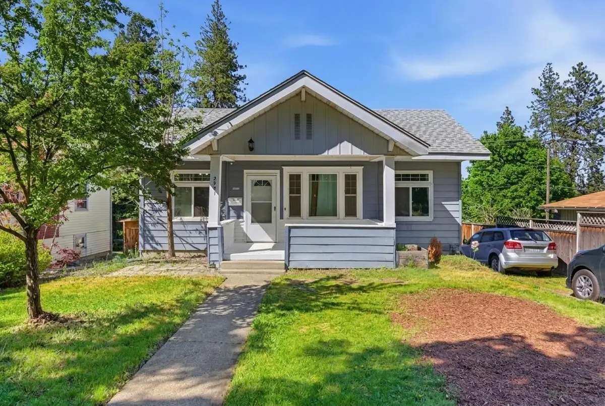 2921 E 17th Ave, Spokane, WA 99223 - #1