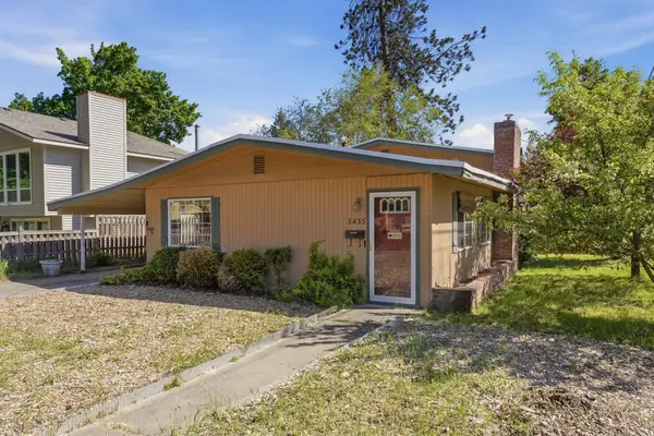 3433 W Hoffman Ave, Spokane, WA 99205