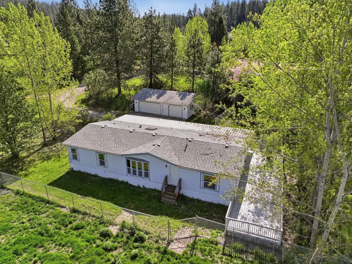 8325 E Lindgren St, Spokane, WA 99217 - #1