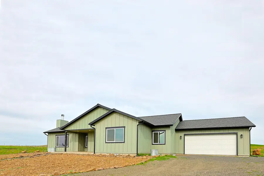 12213 S Stangland Rd, Medical Lake, WA 99022 - #2