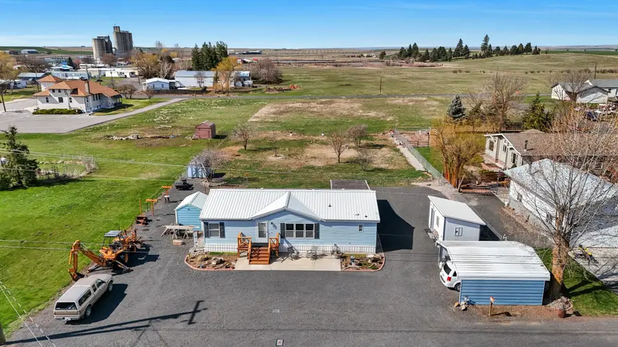 365 NE Adams Rd, Creston, WA 99117 - #2